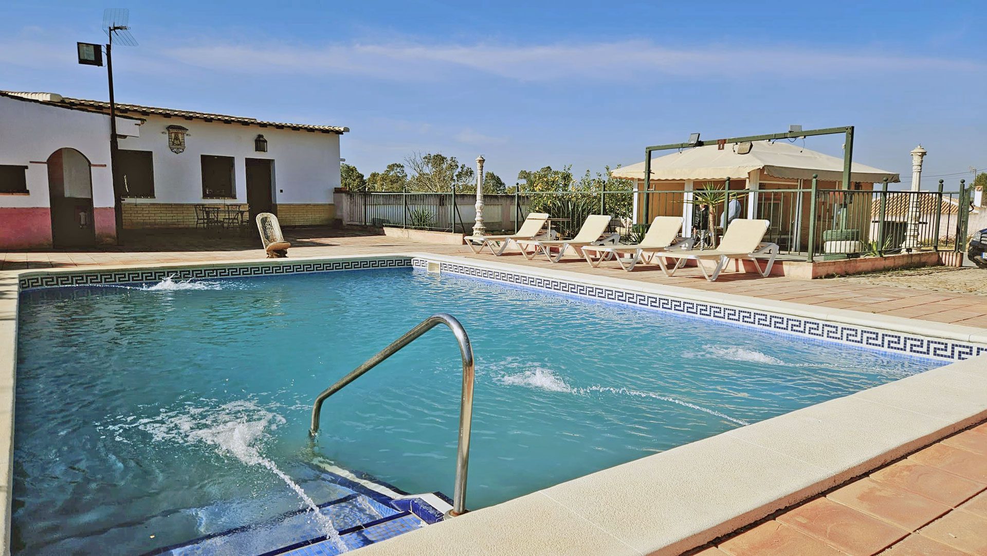 Casa rural con piscina privada en Carmona, Sevilla