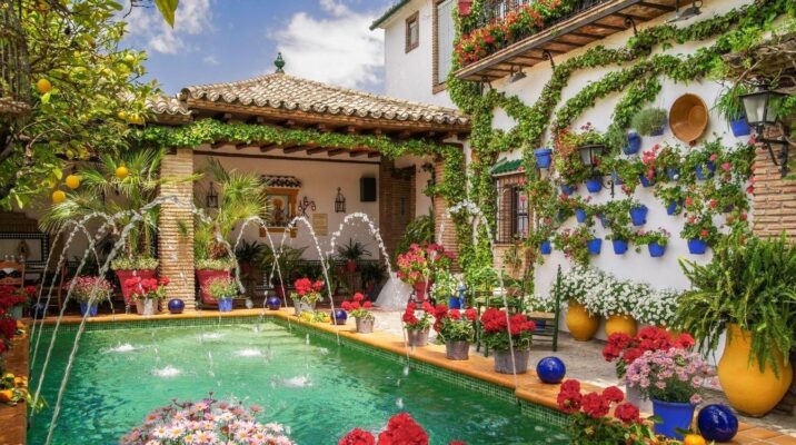 Descubriendo los encantadores patios de Córdoba - Baex Rentals
