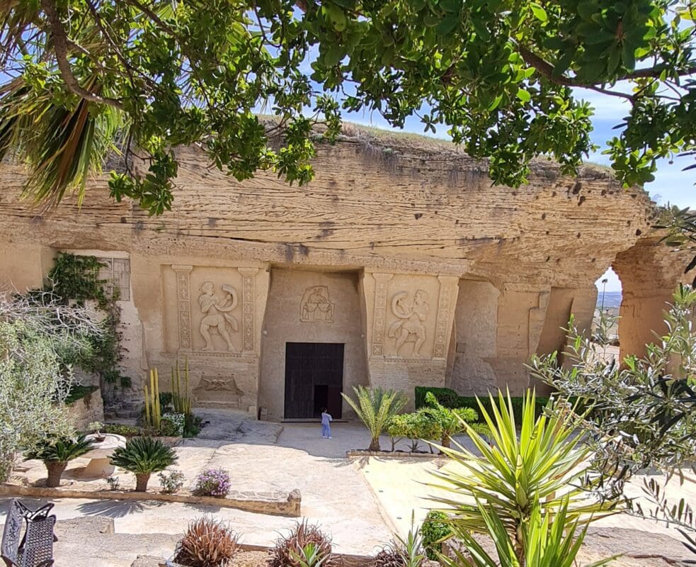 El Coto de las Canteras de Osuna: la Petra andaluza que no puedes perderte - Baex Rentals